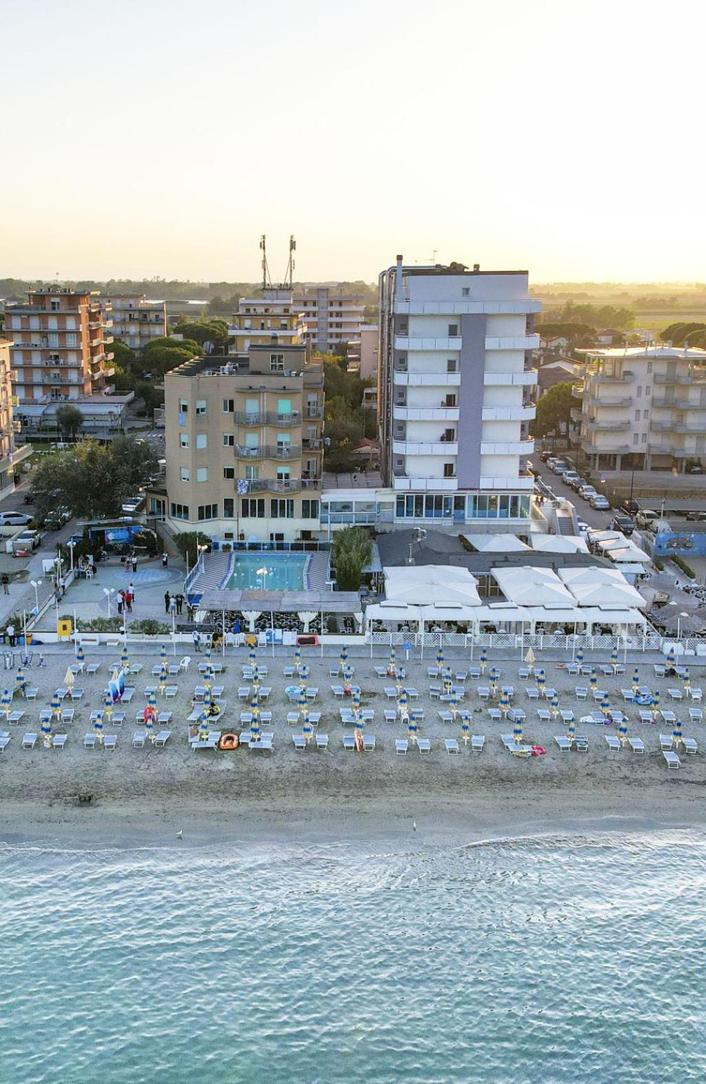 Bikini Tropicana Family Hotel Lido Di Savio Luaran gambar